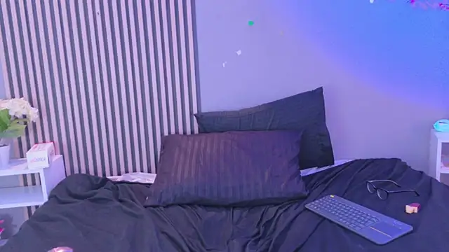 Anthonella_smiith webcam