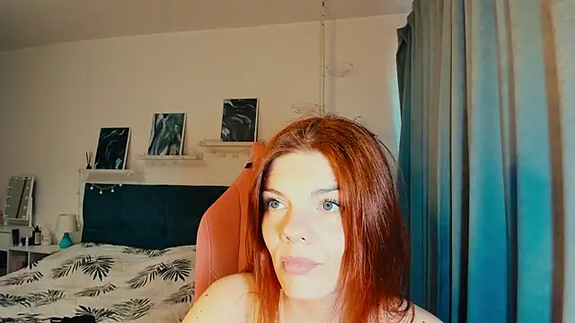 AlysaNightmoon webcam