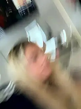 Irish_BarbieMilf... Live Webcam on Stripchat