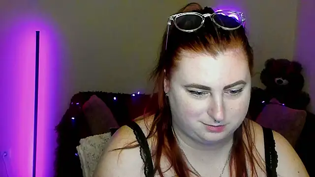 Alicia_love00 webcam