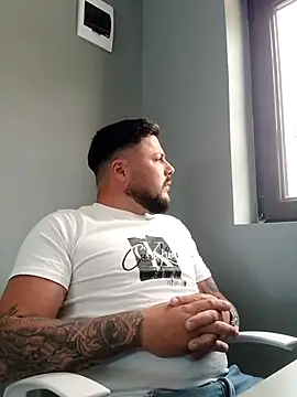 VALENTINO000000 webcam