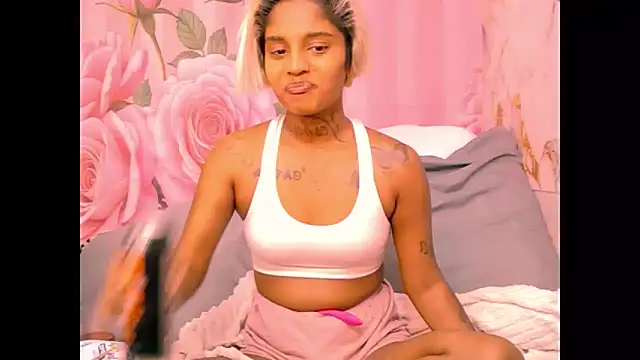 indian_barbie webcam