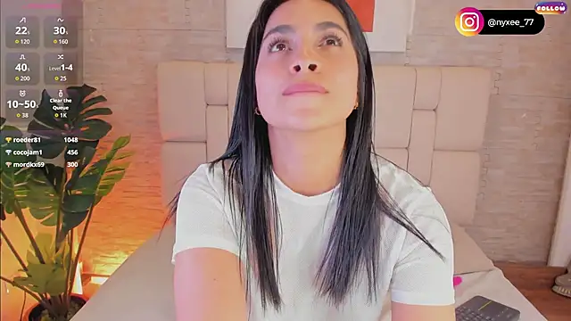 Nyxee_ webcam