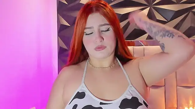 megan_whitee__ webcam