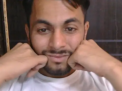 Stubborndesiboy webcam