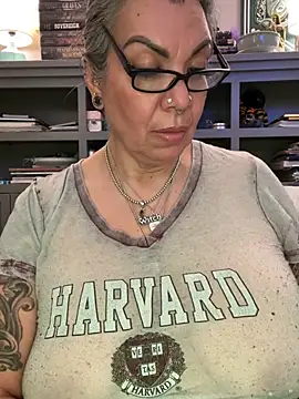 dieseldame1313 webcam