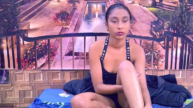 IndianSexyButt webcam