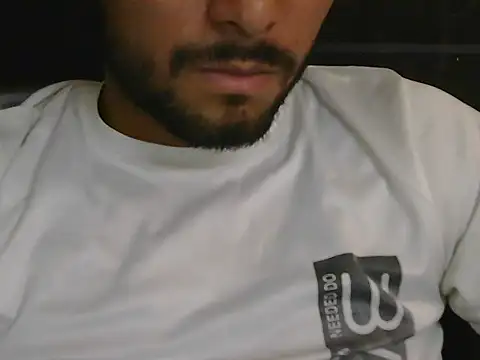 Stubborndesiboy webcam