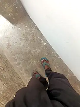 pussyin_monstercock143 webcam