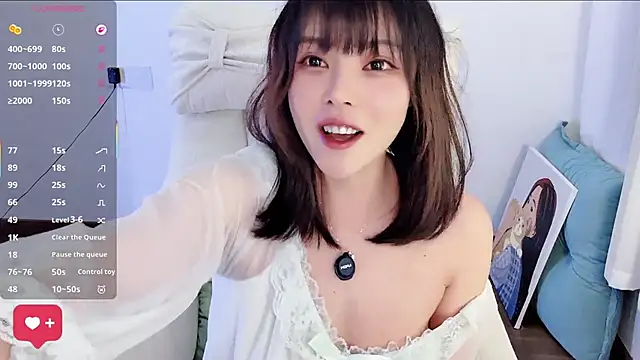 美女peachy_kiss在线直播