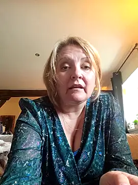 lady_charlyne webcam