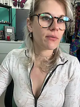 jessyley - JessyLey's free webcam - UK Sex Cams