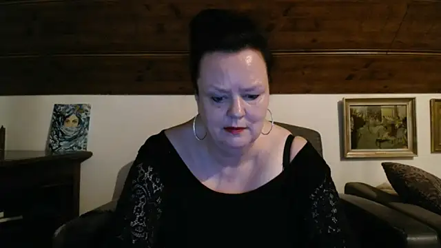 TiffanyMature webcam