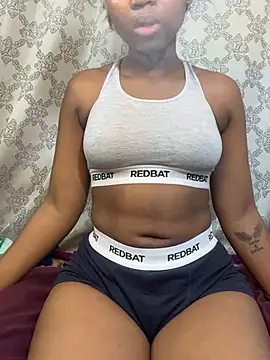 NaughtyShawdy webcam