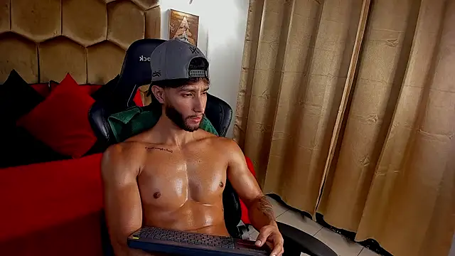 Emmet_CollinsJS webcam