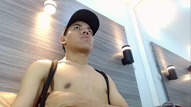 daviidbuckx_ - DaviidBuckx_'s free webcam - UK Sex Cams