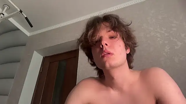 tomasdickpick (M twink) - take off a T-shirt