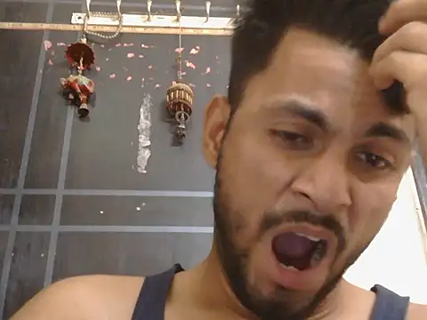 stubborndesiboy (Ask my age) - Full naked show