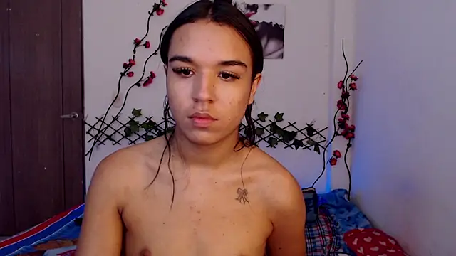 Candyy_doll__ webcam