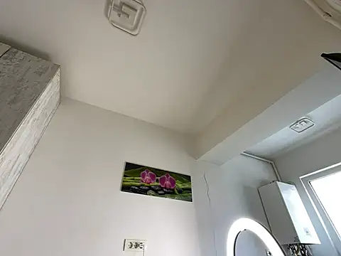 blueeyes_bb (F teen) - Pussy wet = pussy happy 🤪