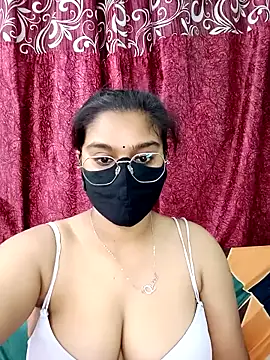 Webcam Model (Jasmine_jaaan)  is live.Free join now!