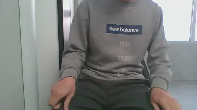 nole_china7 (Ask my age) - talk / fun / cum