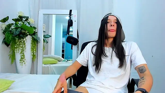 ViictoriiaSaenz webcam