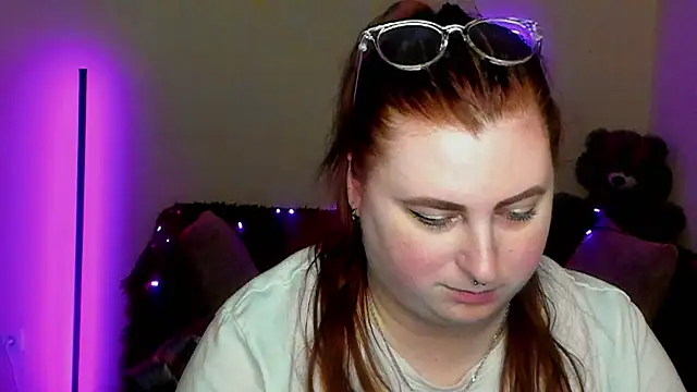 Alicia_love00 webcam