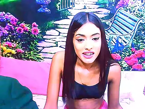 IndianPretty14u2Luv webcam