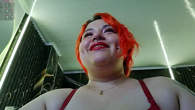 Witch_Scarlet webcam