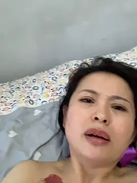 美女xiaxia-2026在线直播