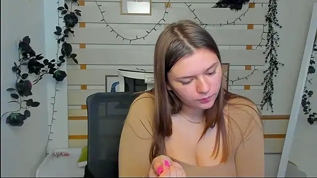 Josephine_Kiss webcam