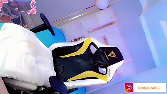 Sophiaa_doll_ webcam