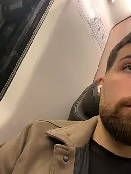 italianboy9298 webcam