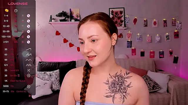 velvet_cherry_ webcam