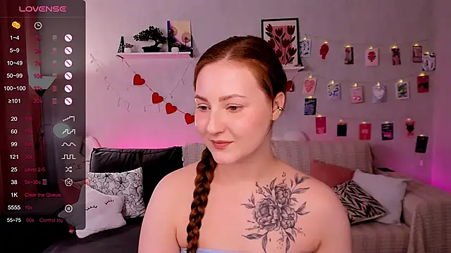 velvet_cherry_ webcam