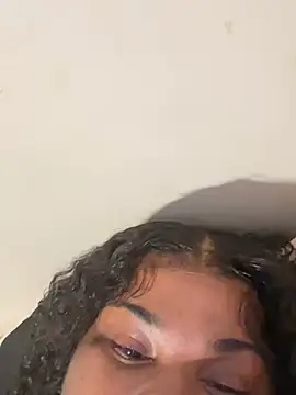 Webcam Model (honestlychina)  is live.Free join now!