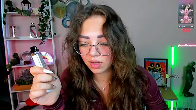 kiki_swan webcam
