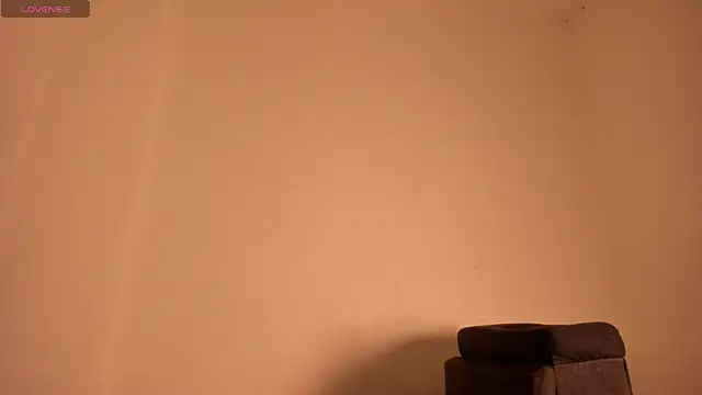 Mia_for_you_lovee webcam