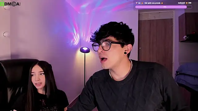 Mikeyvioleta_ webcam