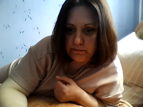 LockyCharm111 webcam