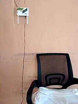 indianstrawberrylips4u webcam