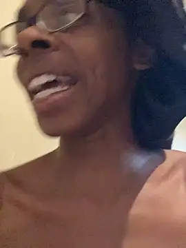 Jasmine_FullsShine webcam