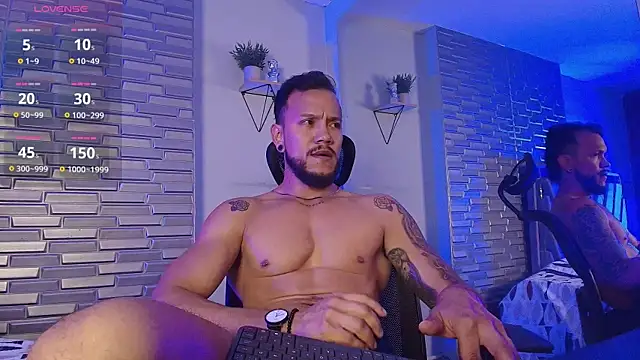 ARON_TAYLER01 webcam