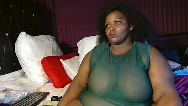 Bustyboobs02xx webcam