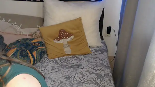 AlienforTwenty webcam