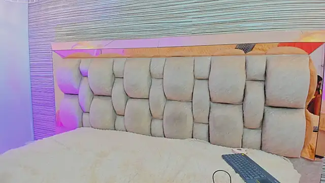 ashanti_shull webcam