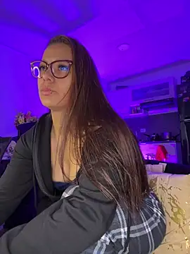 Pretty__Milf webcam