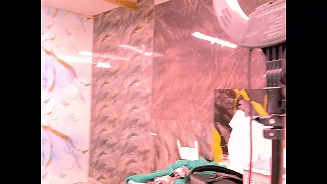 indian_barbie webcam