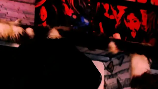 indian_dreamgirl webcam